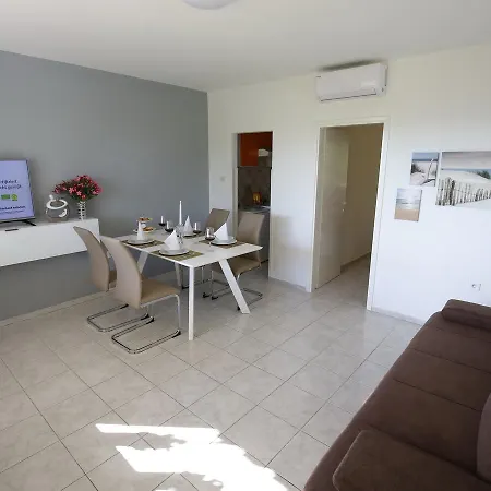 Holiday home Luxury In Near Sea