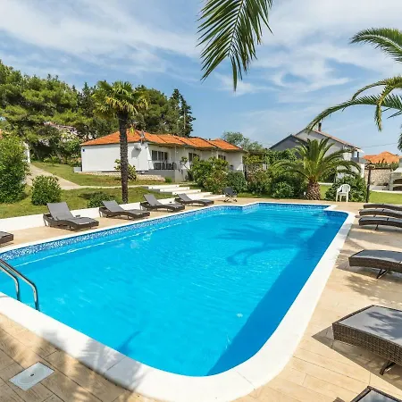 Luxury In Near Sea Bibinje