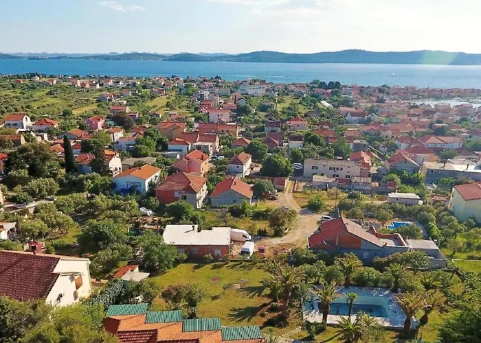 Tatil Evi Luxury In Near Sea Bibinje