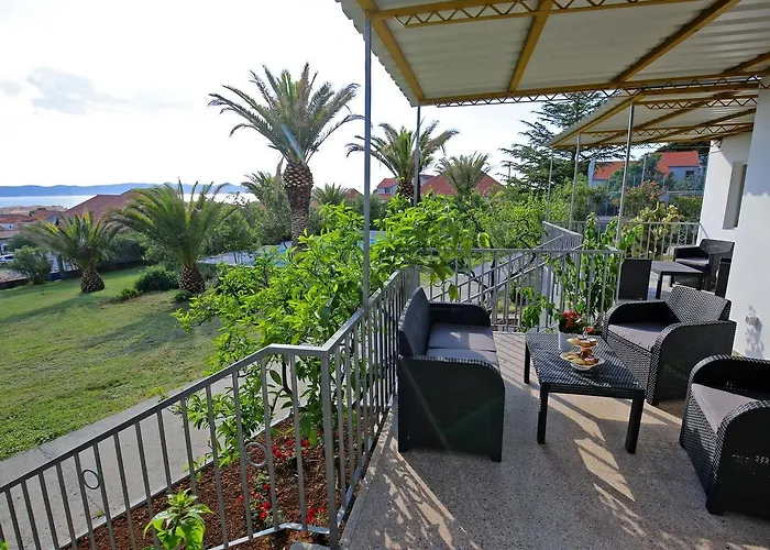 Tatil Evi Luxury In Near Sea Bibinje