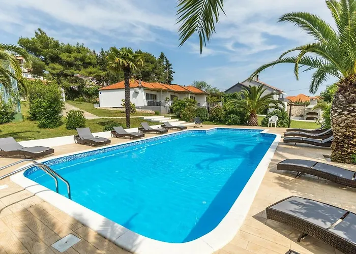 Luxury In Near Sea Bibinje